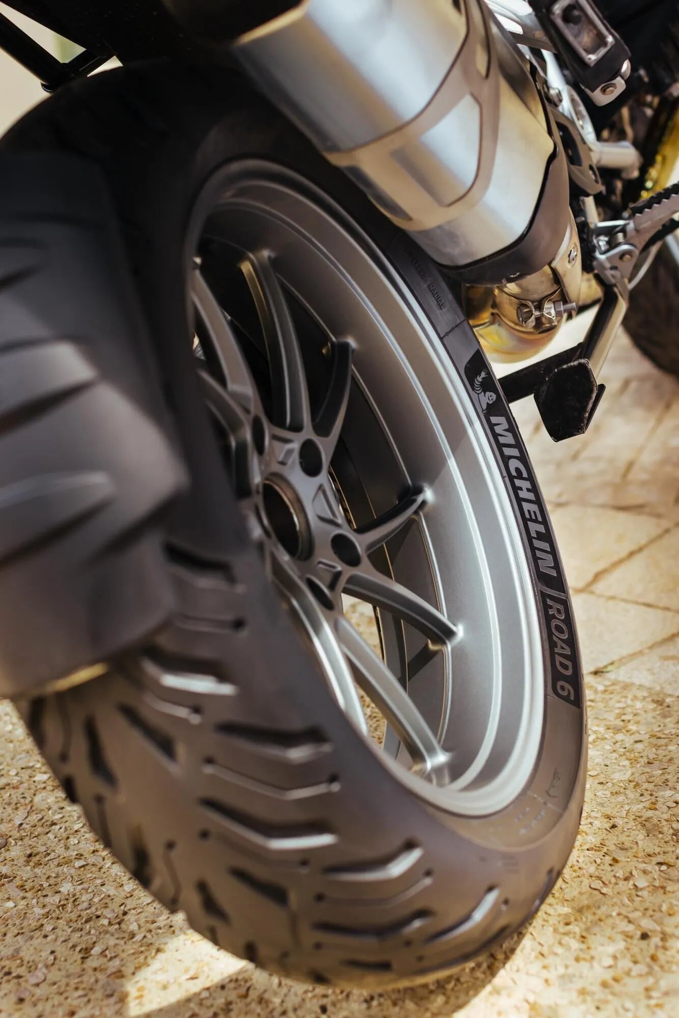 Michelin Road 6
